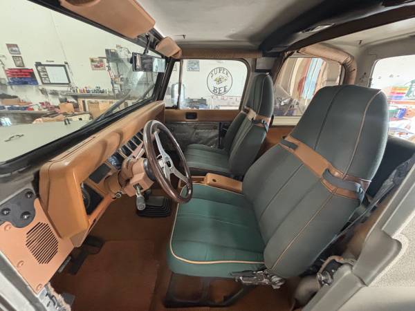 Jeep-wrangler-open-body-laredo-1988-10