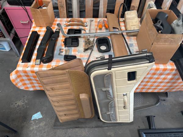 Jeep-wrangler-open-body-laredo-1988-12