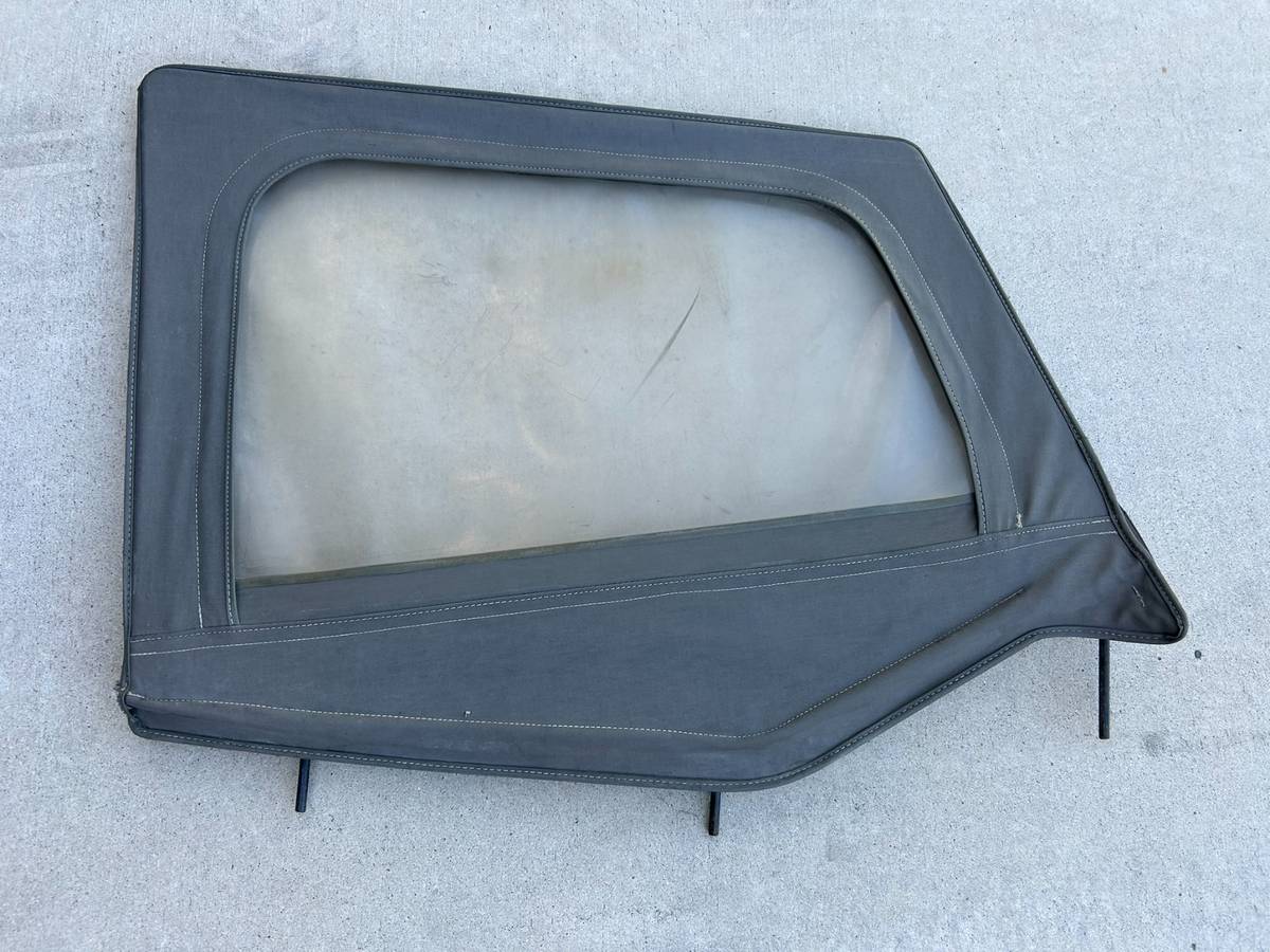 Jeep-wrangler-open-body-laredo-1988-14