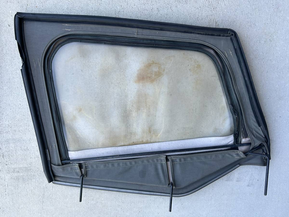 Jeep-wrangler-open-body-laredo-1988-15