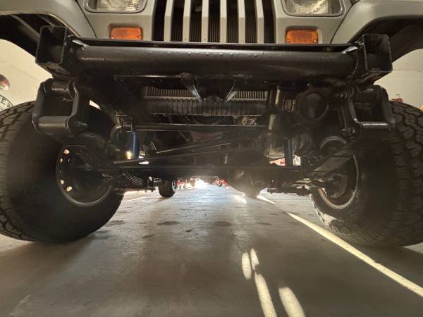 Jeep-wrangler-open-body-laredo-1988-5