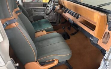 Jeep-wrangler-open-body-laredo-1988-7