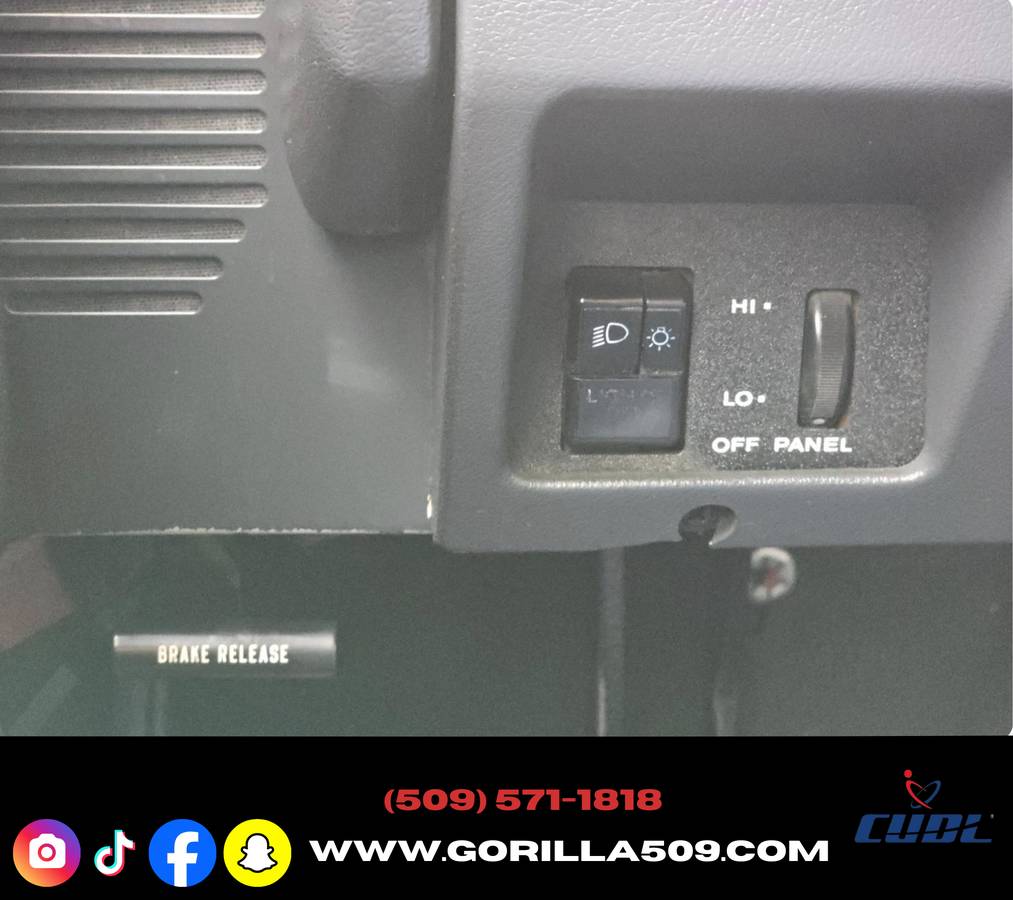 Jeep-wrangler-s-1995-red-15