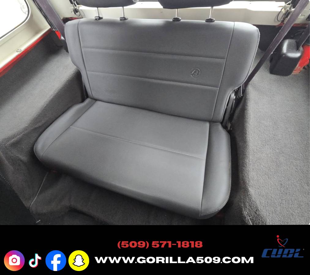 Jeep-wrangler-s-1995-red-2