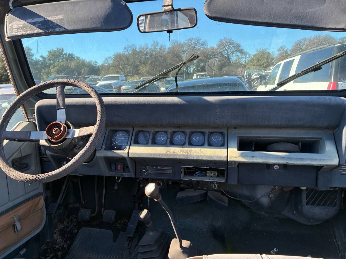 Jeep-wrangler-sahara-1992-green-7