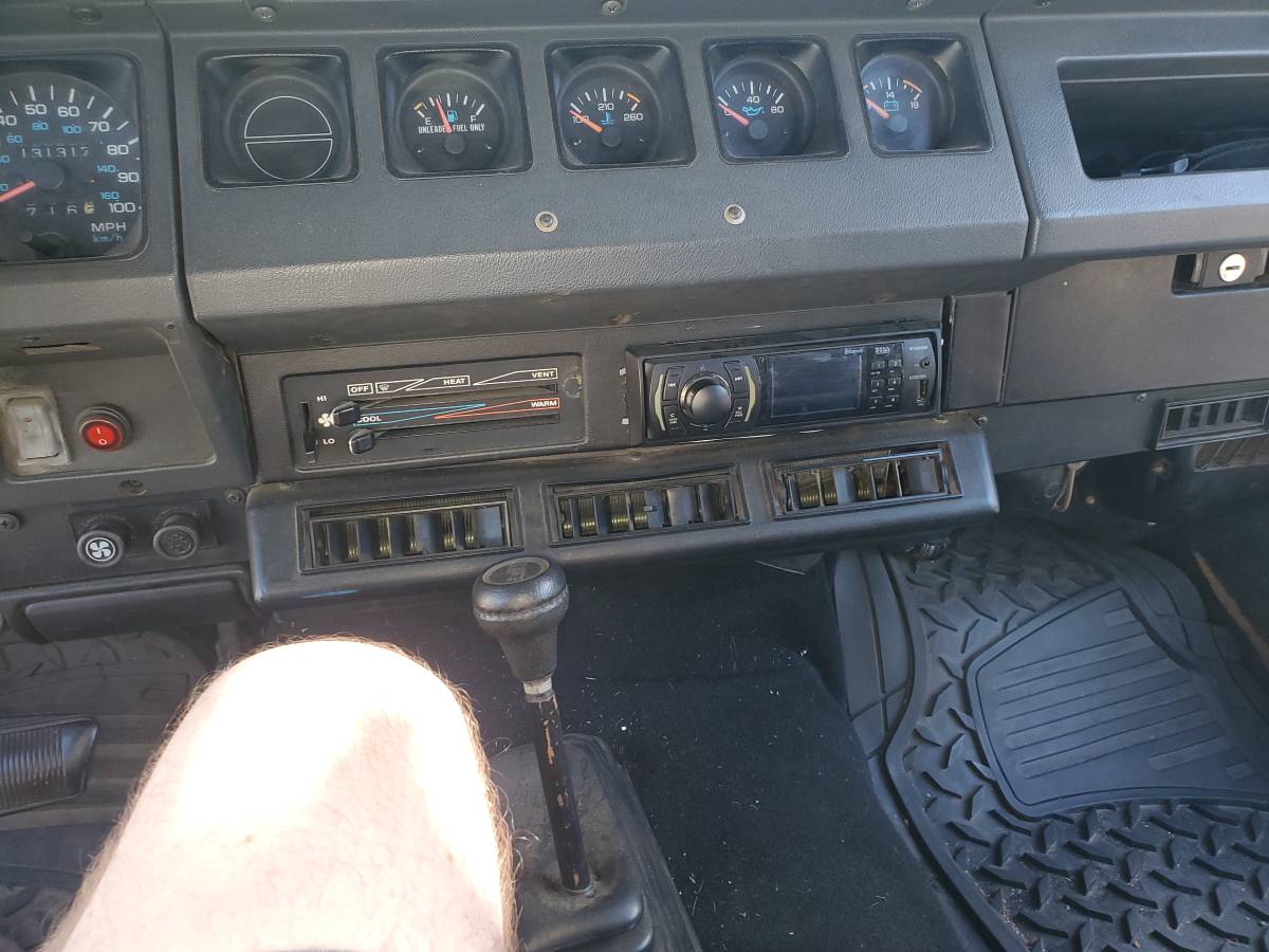 Jeep-wrangler-sahara-1993-grey-14