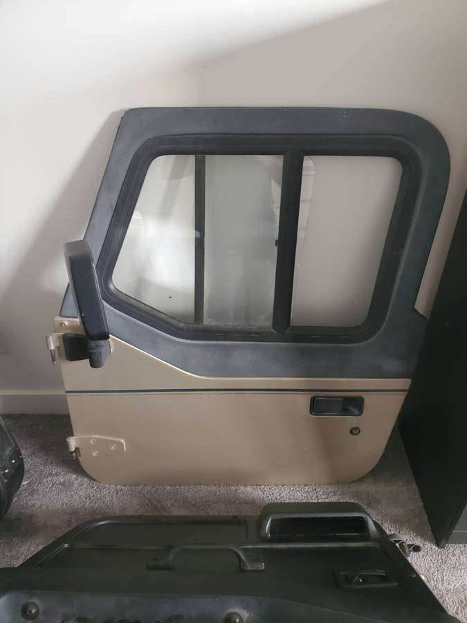 Jeep-wrangler-sahara-1993-grey-16