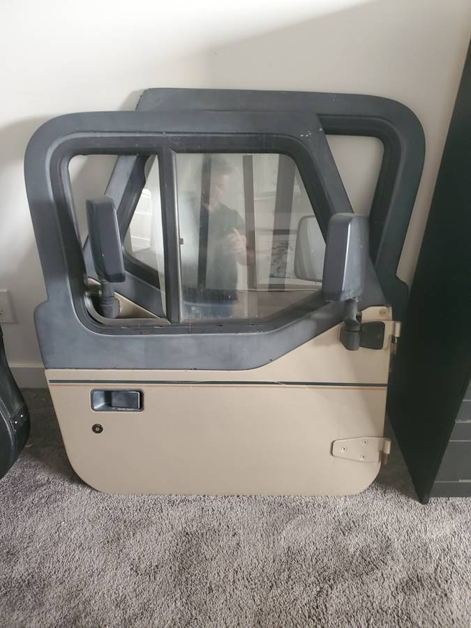 Jeep-wrangler-sahara-1993-grey-17