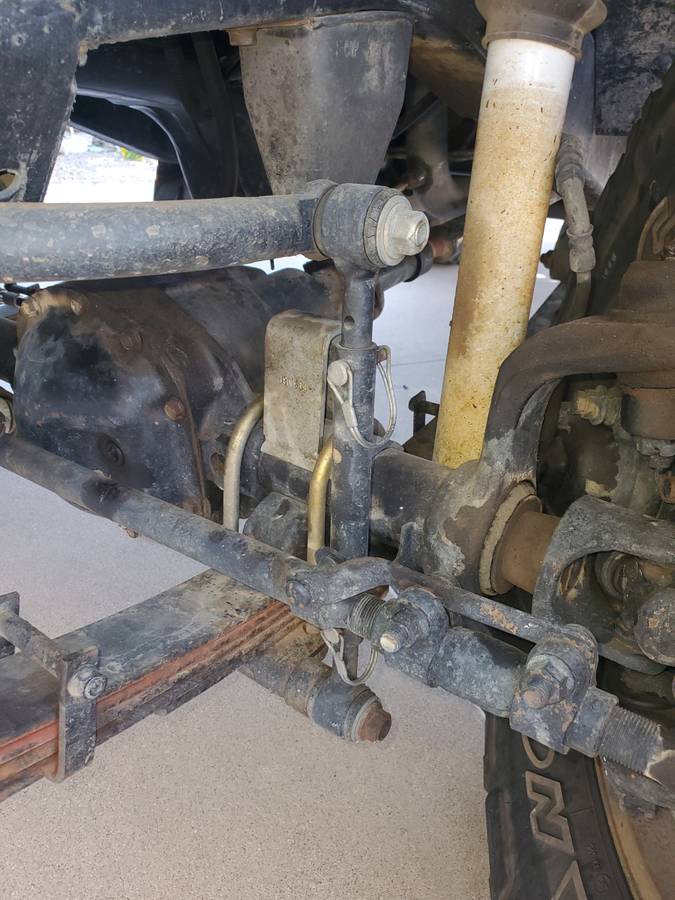 Jeep-wrangler-sahara-1993-grey-19