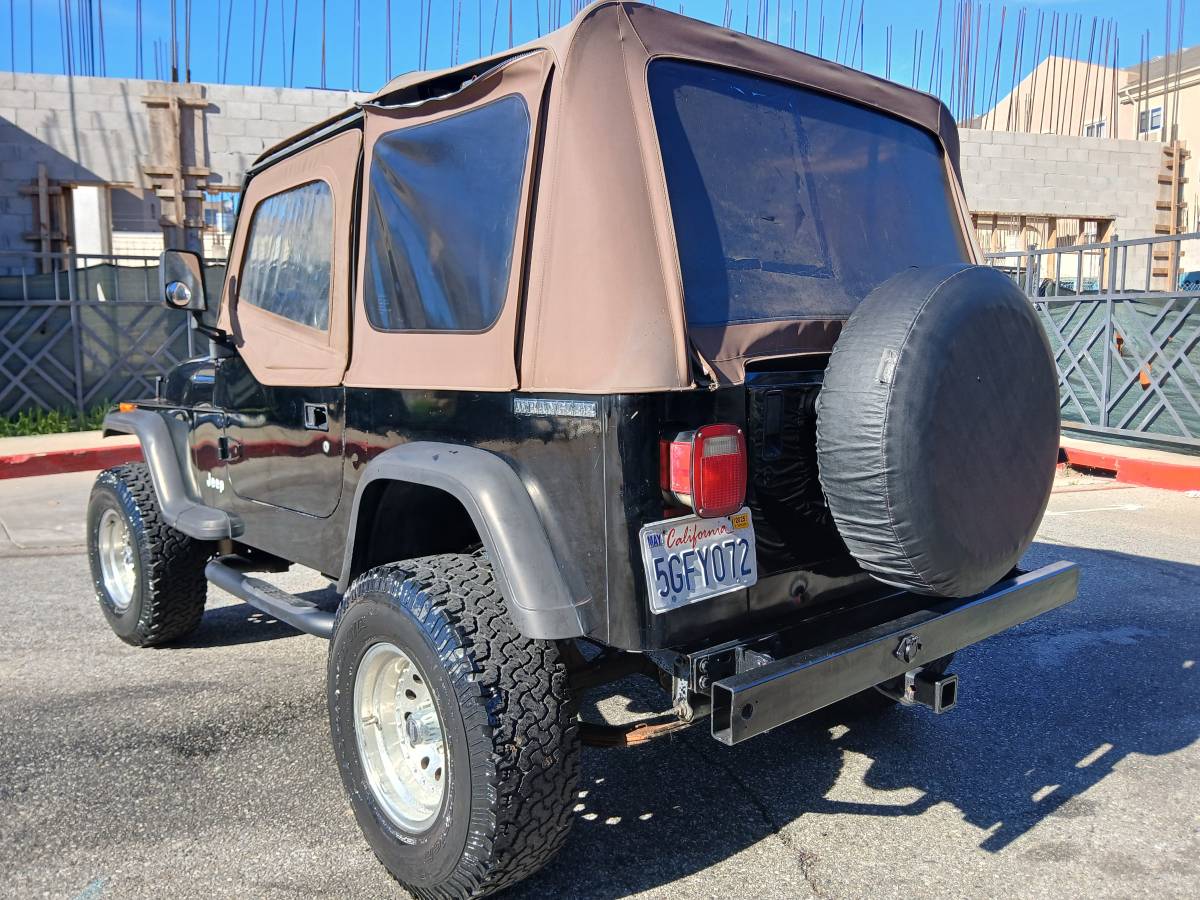 Jeep-wrangler-sport-1990-black-3