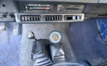 Jeep-wrangler-unlimited-sahara-1995-blue-22