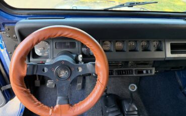 Jeep-wrangler-unlimited-sahara-1995-blue-3