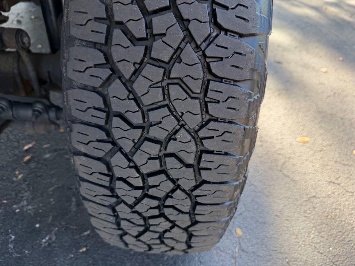 Jeep-wrangler-unlimited-sahara-1995-blue-9