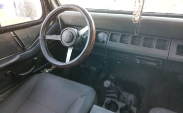 Jeep-wrangler-yj-1989-white-6