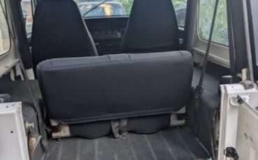 Jeep-wrangler-yj-1995-white-2