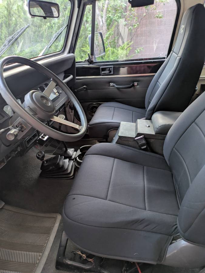 Jeep-wrangler-yj-1995-white-9