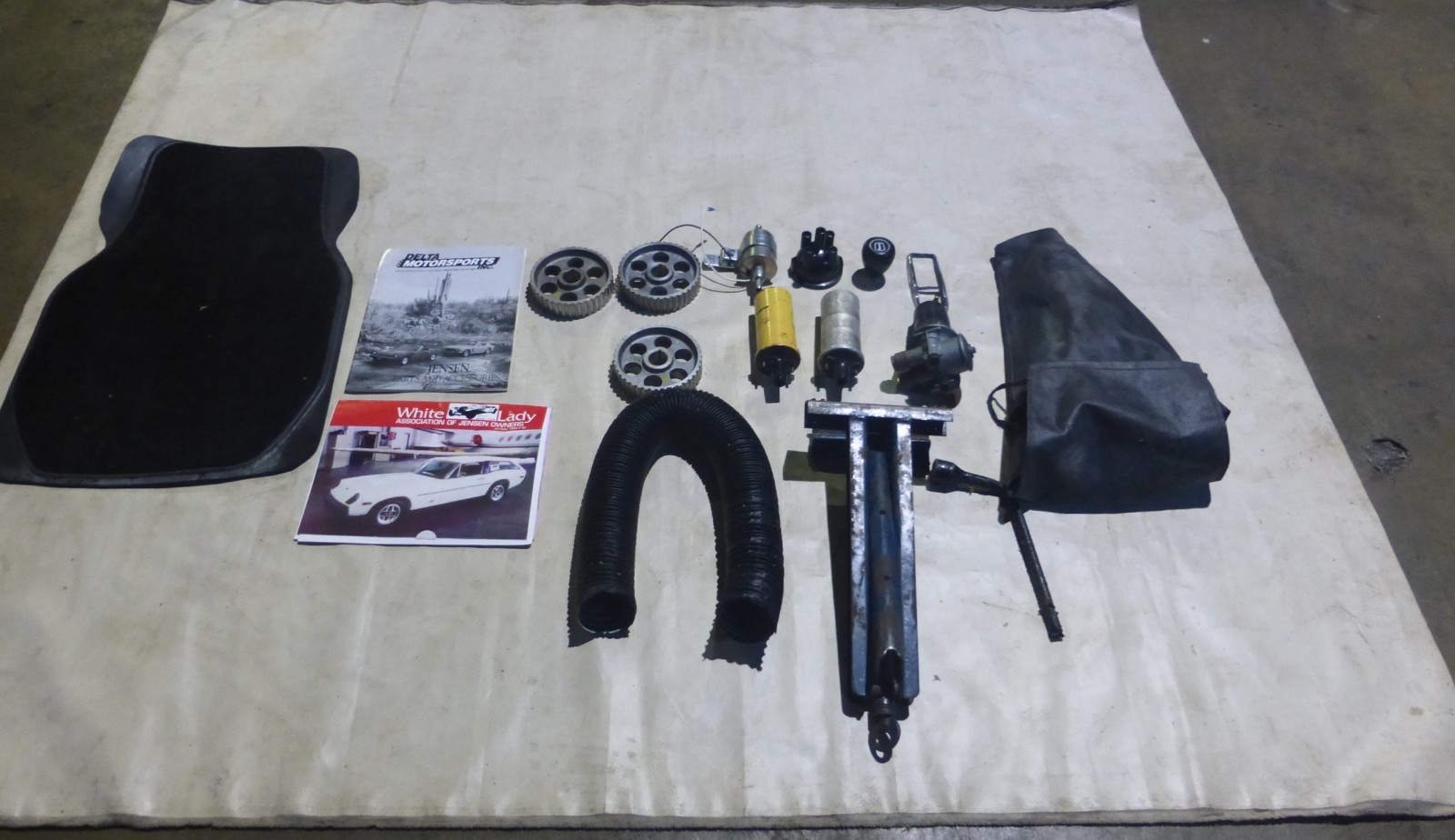 Jensen-Healey-1973-Convertible-21