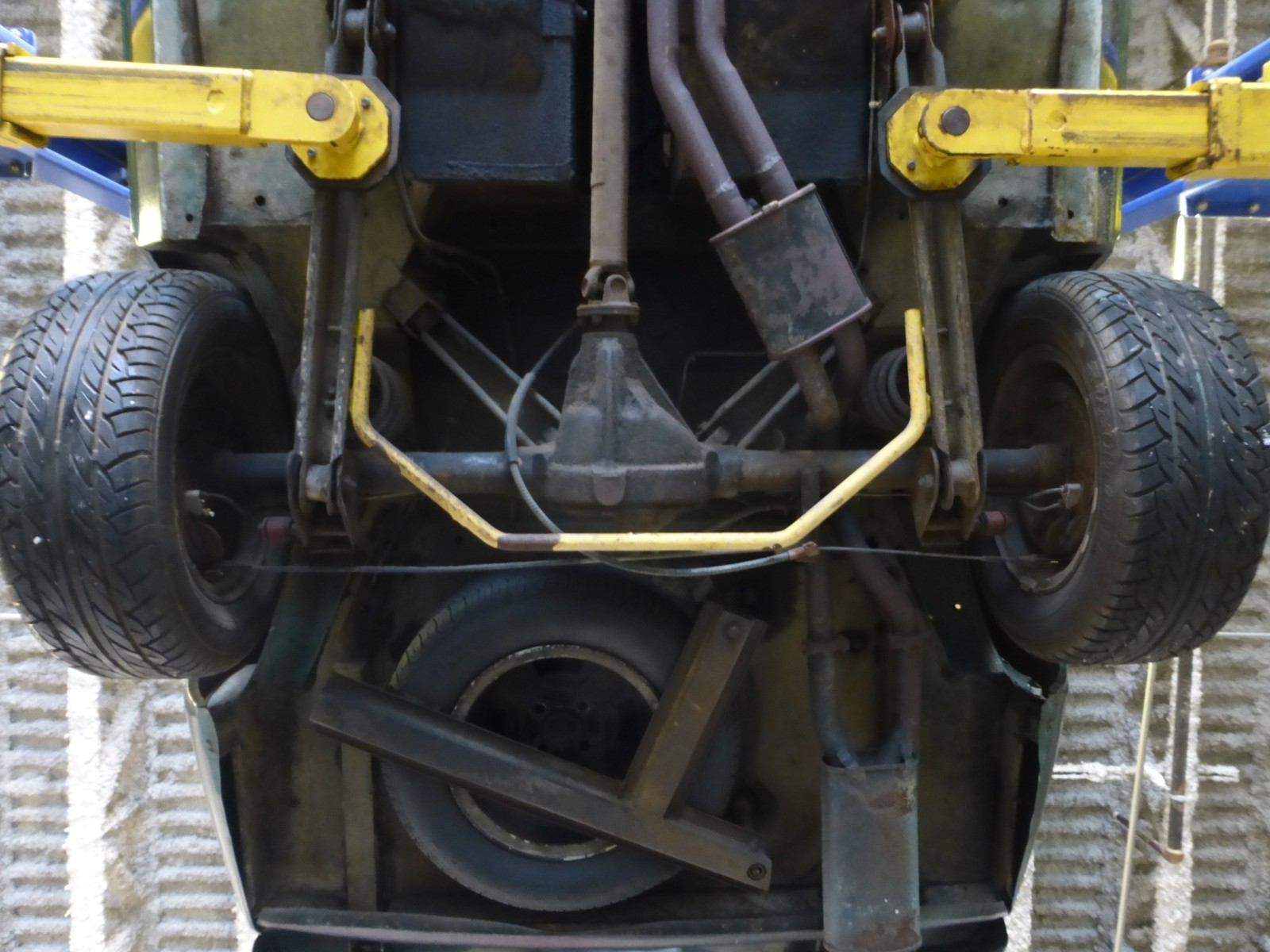 Jensen-Healey-1973-Convertible-25