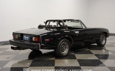 Jensen-Healey-MKII-1974-Convertible-12