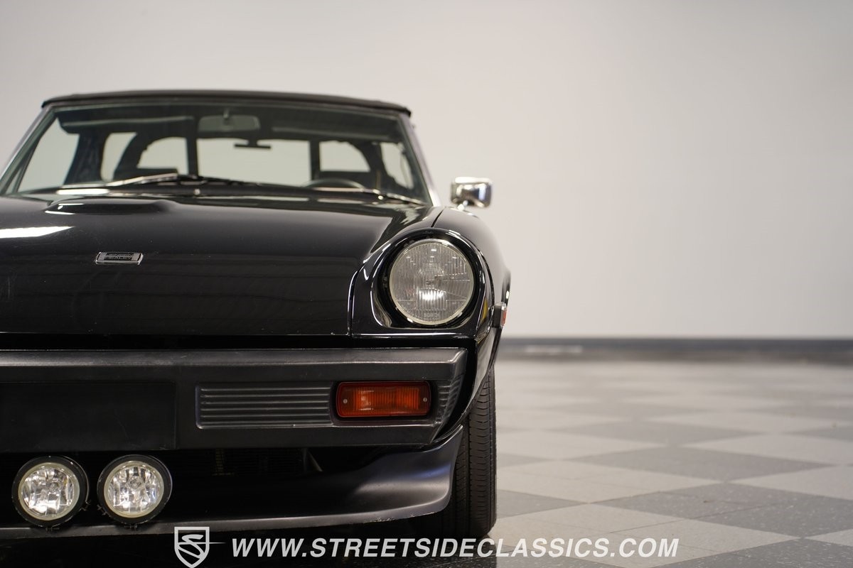 Jensen-Healey-MKII-1974-Convertible-19