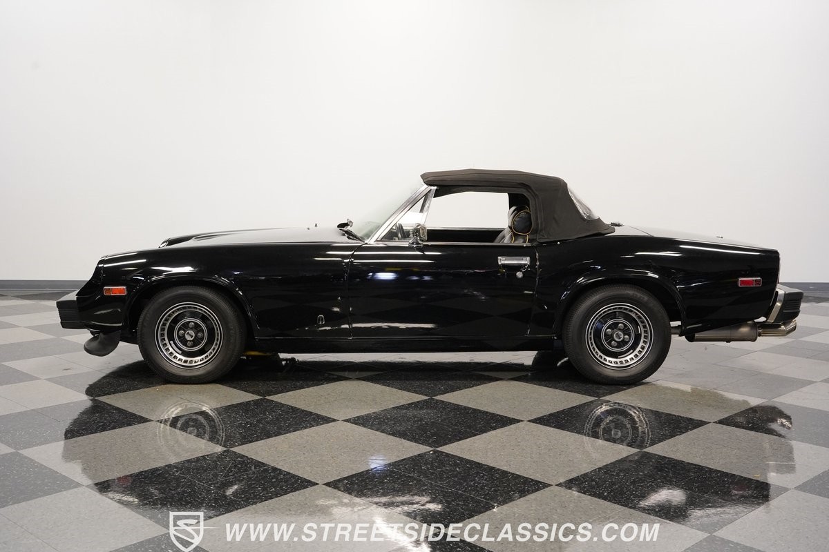 Jensen-Healey-MKII-1974-Convertible-2