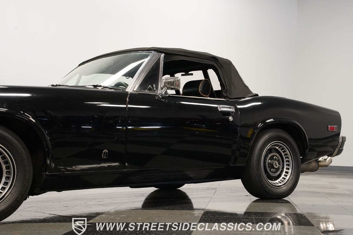 Jensen-Healey-MKII-1974-Convertible-21