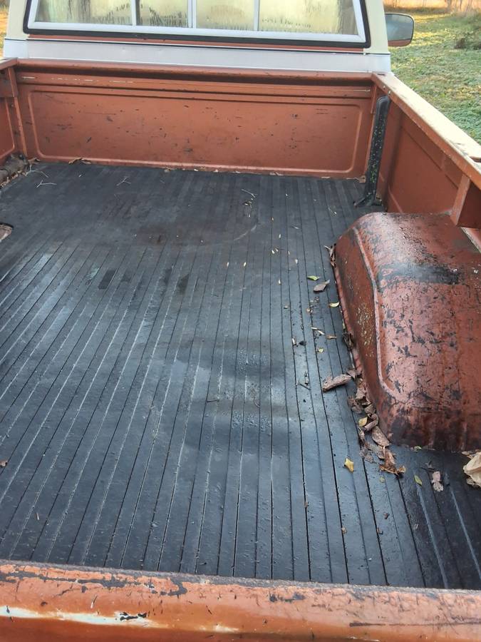 K1400-4x4-1980-brown-6