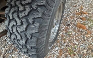 Keep-cj-5-1979-red-8