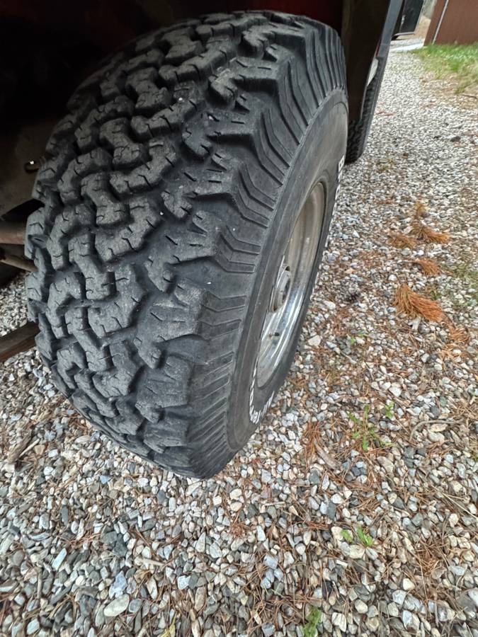 Keep-cj-5-1979-red-8