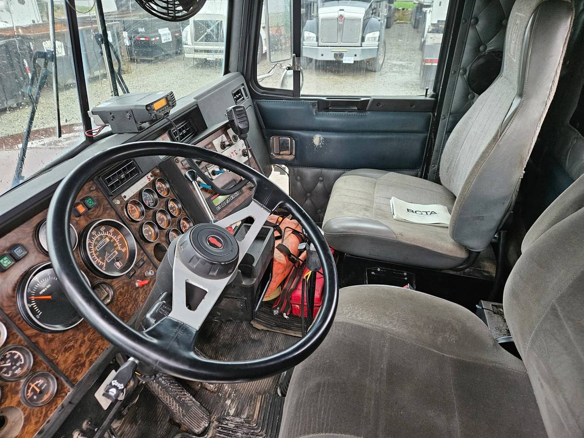 Kenworth-t8-series-diesel-1996-1