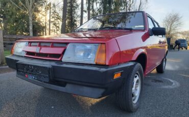 Lada-samara-vaz-2109-1990-red