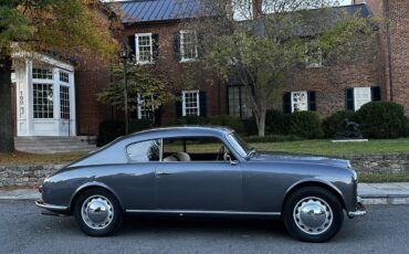 Lancia-Aurelia-1954-Grey-Beige-Cloth-10