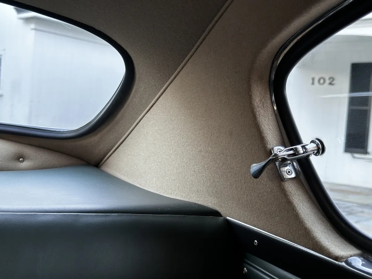 Lancia-Aurelia-1954-Grey-Beige-Cloth-6