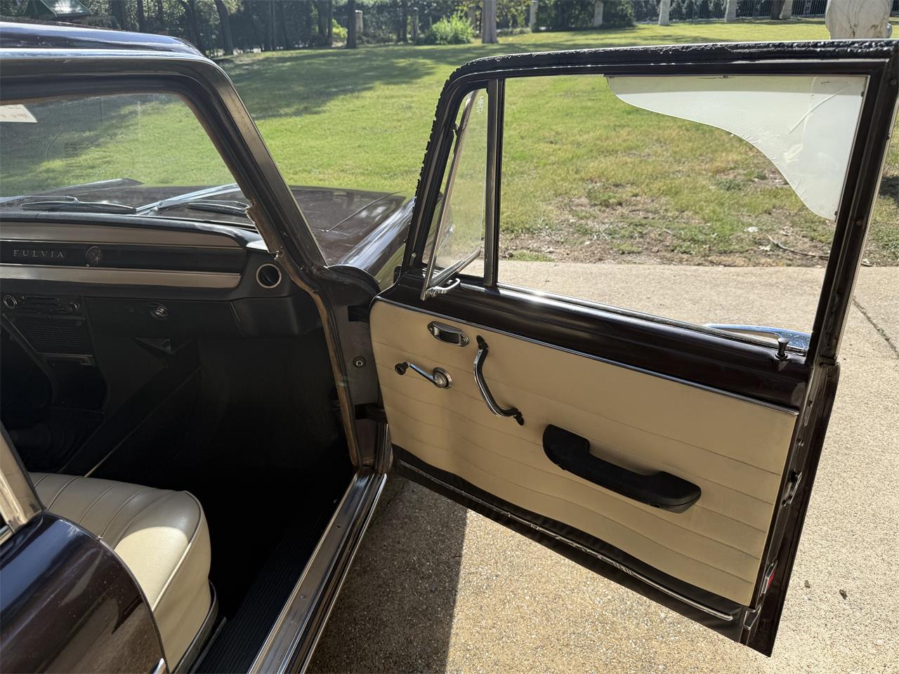 Lancia-Fulvia-1971-Brown-Tan-17