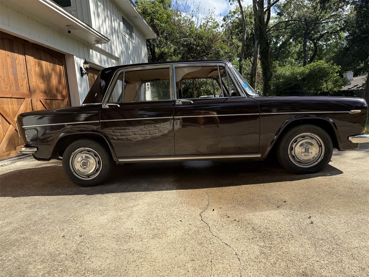 Lancia-Fulvia-1971-Brown-Tan-2
