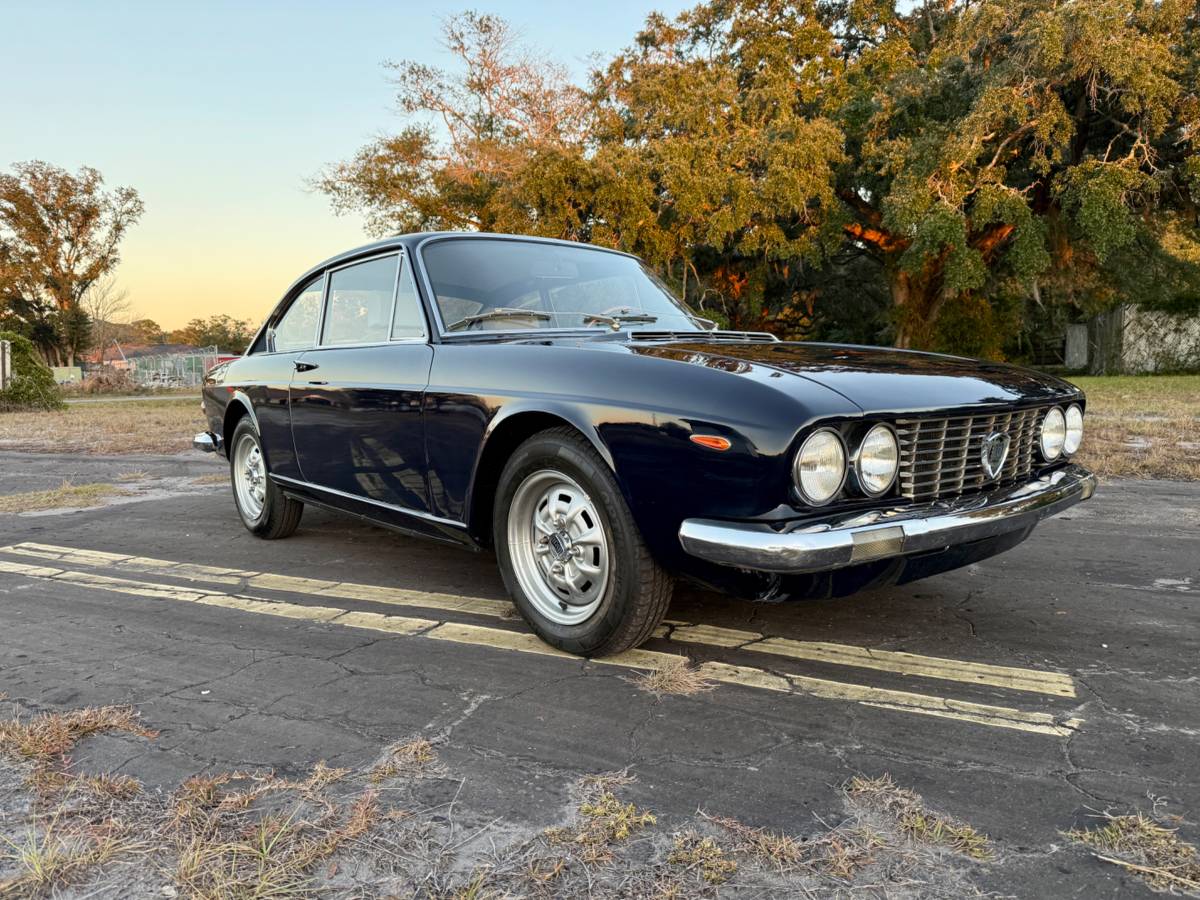 Lancia-flavia-2000-coupe-1970-blue-1