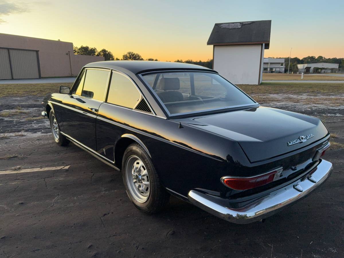 Lancia-flavia-2000-coupe-1970-blue-10