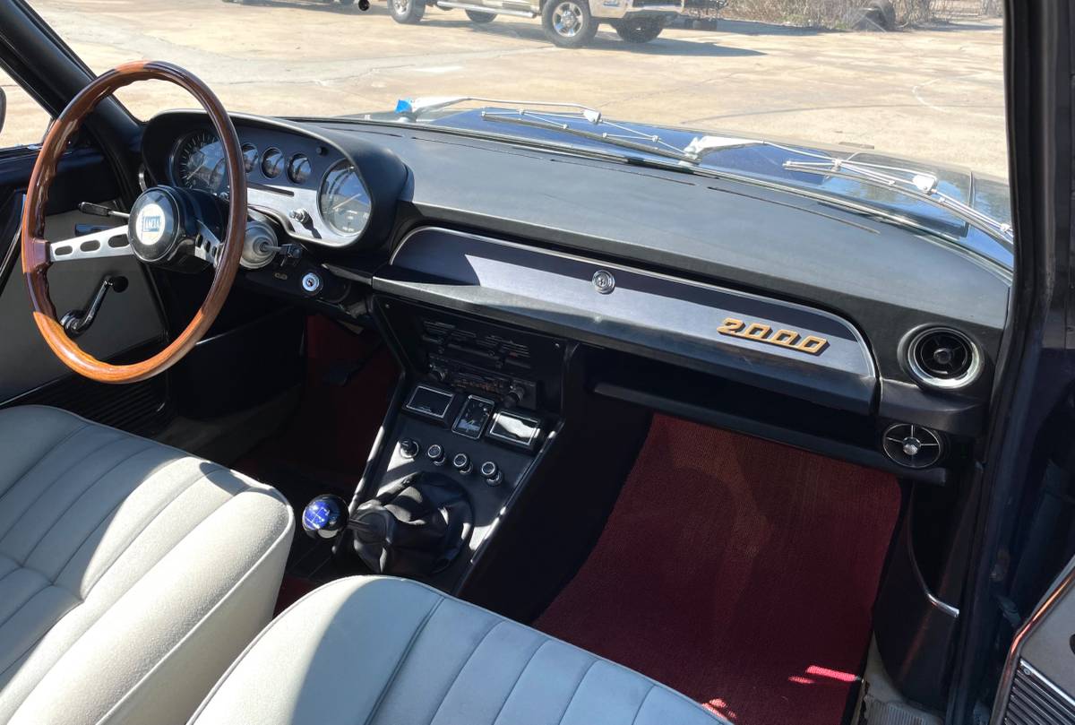 Lancia-flavia-2000-coupe-1970-blue-22