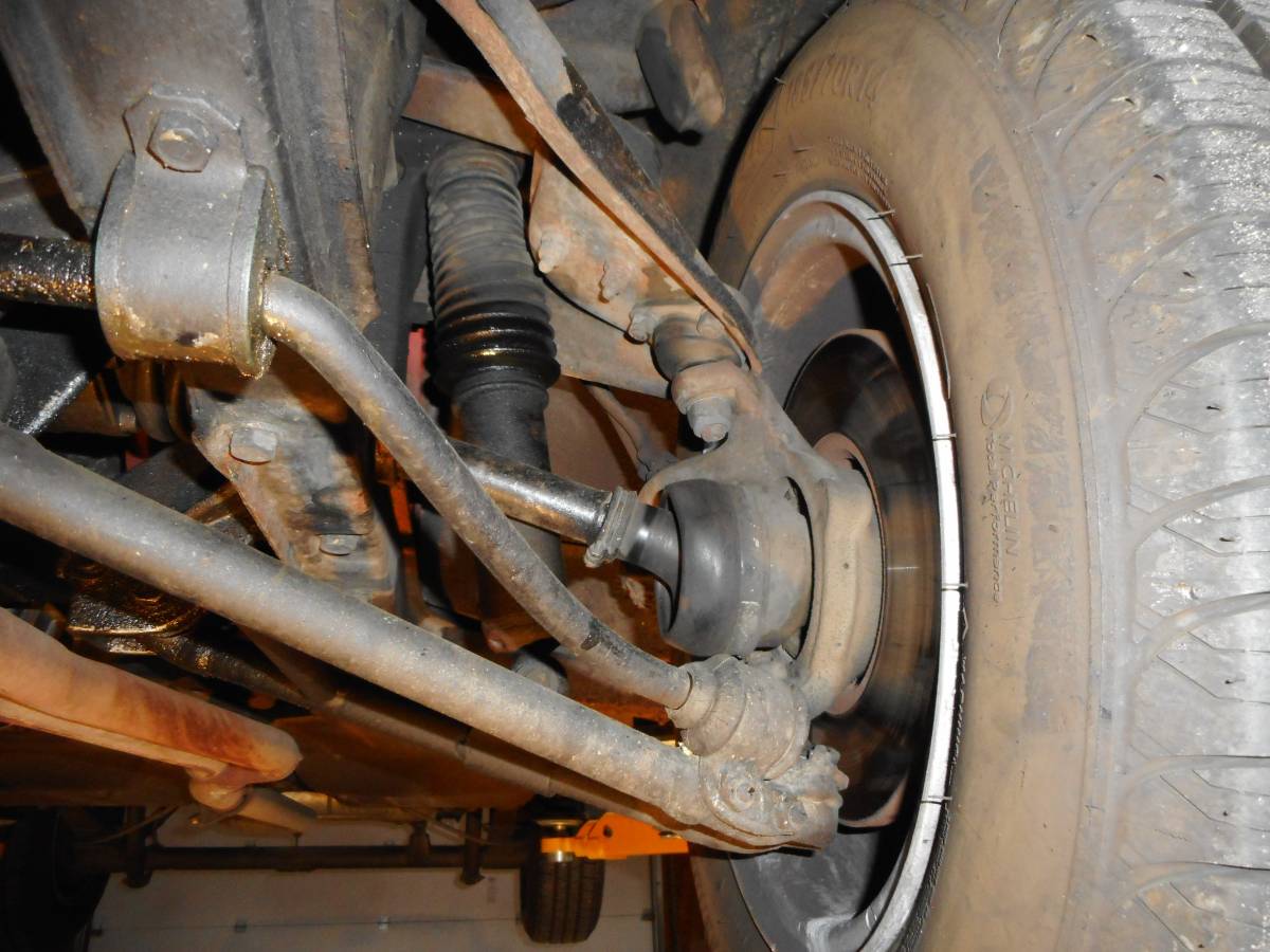 Lancia-fulvia-1.3s-safari-edition-1975-red-10