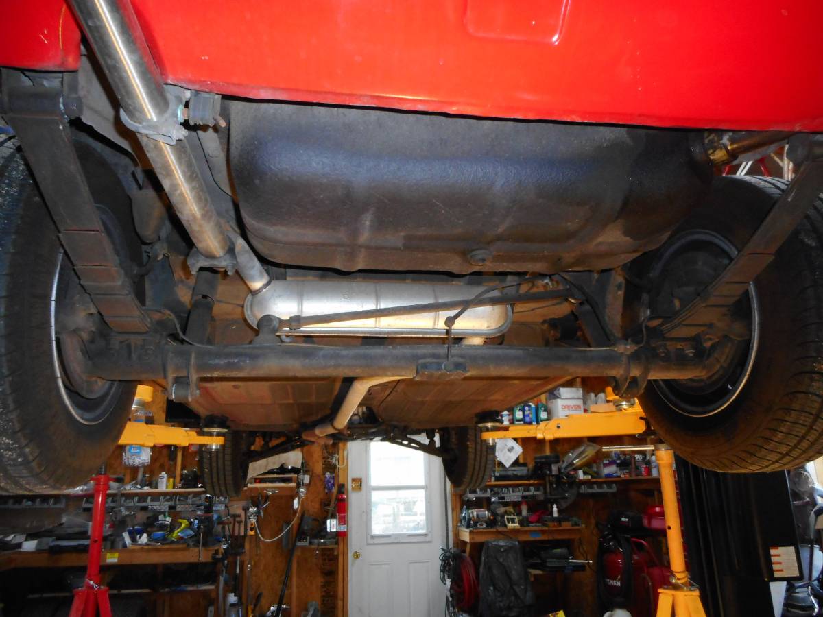 Lancia-fulvia-1.3s-safari-edition-1975-red-11