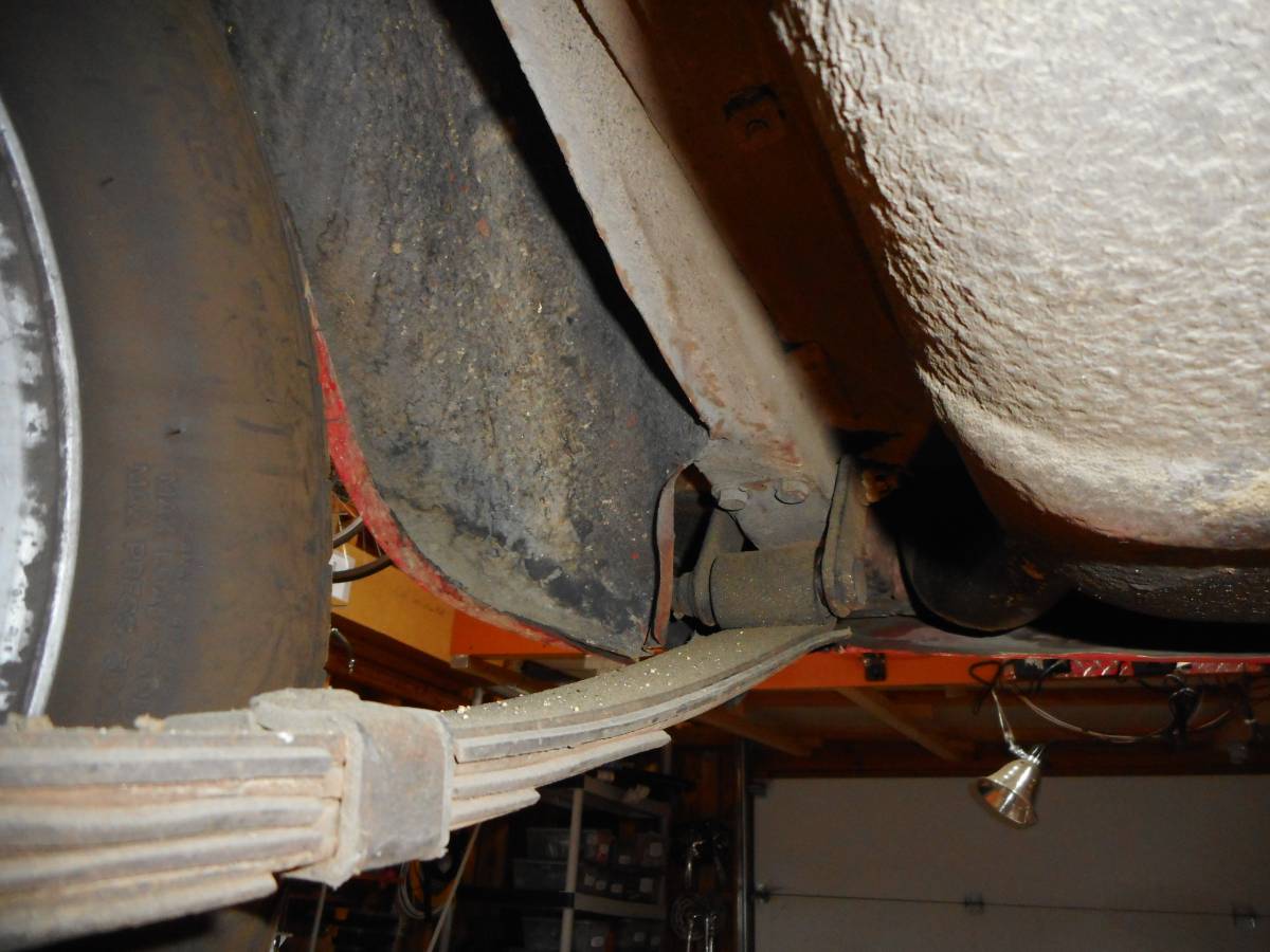 Lancia-fulvia-1.3s-safari-edition-1975-red-13