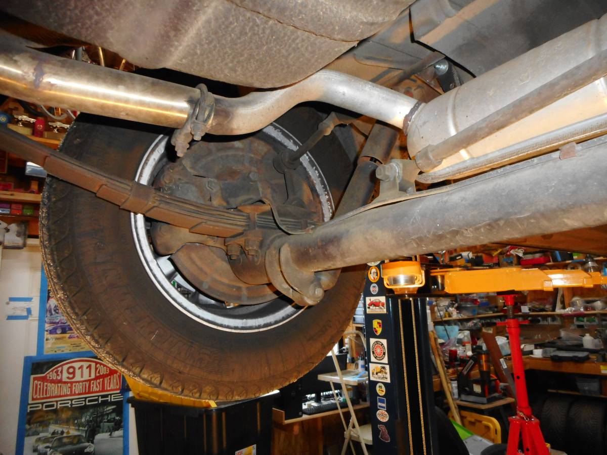 Lancia-fulvia-1.3s-safari-edition-1975-red-14