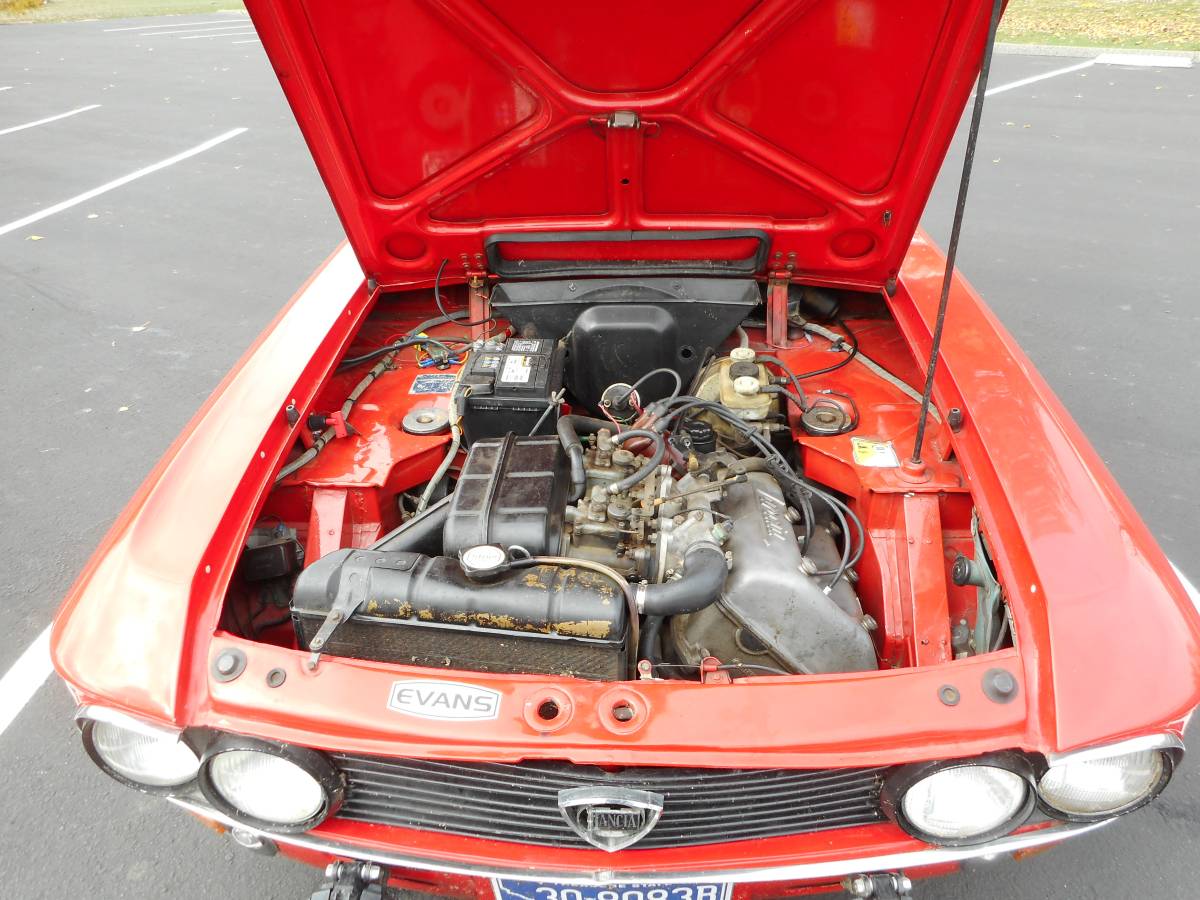 Lancia-fulvia-1.3s-safari-edition-1975-red-7
