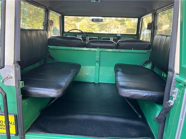 Land-Rover-88-Series-II-Santana-1961-21