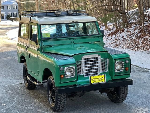 Land Rover 88 Series II Santana 1961 --