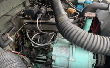 Land-Rover-Defender-1980-Convertible-12