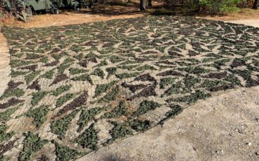 Land-Rover-Defender-1980-Convertible-2