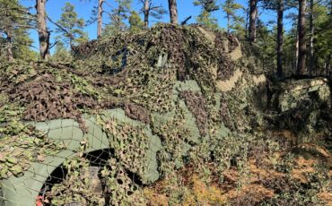 Land-Rover-Defender-1980-Convertible-3