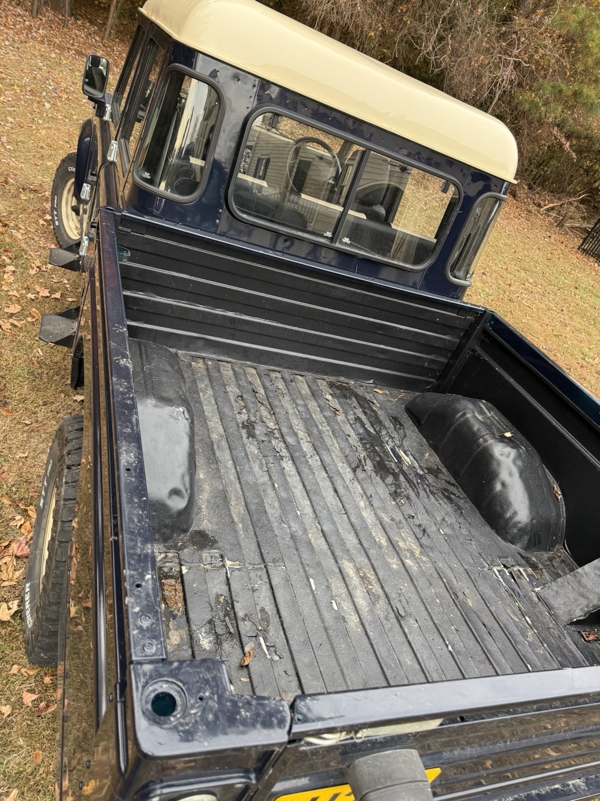 Land-Rover-Defender-1980-Extended-Cab-Pickup-6