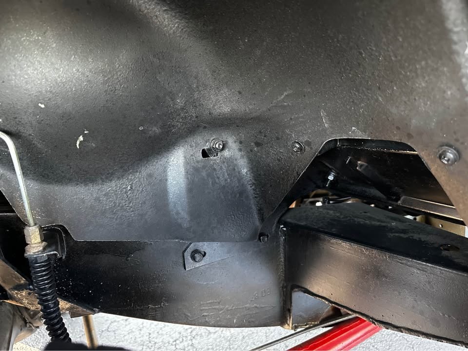 Land-Rover-Defender-1980-SUV-14